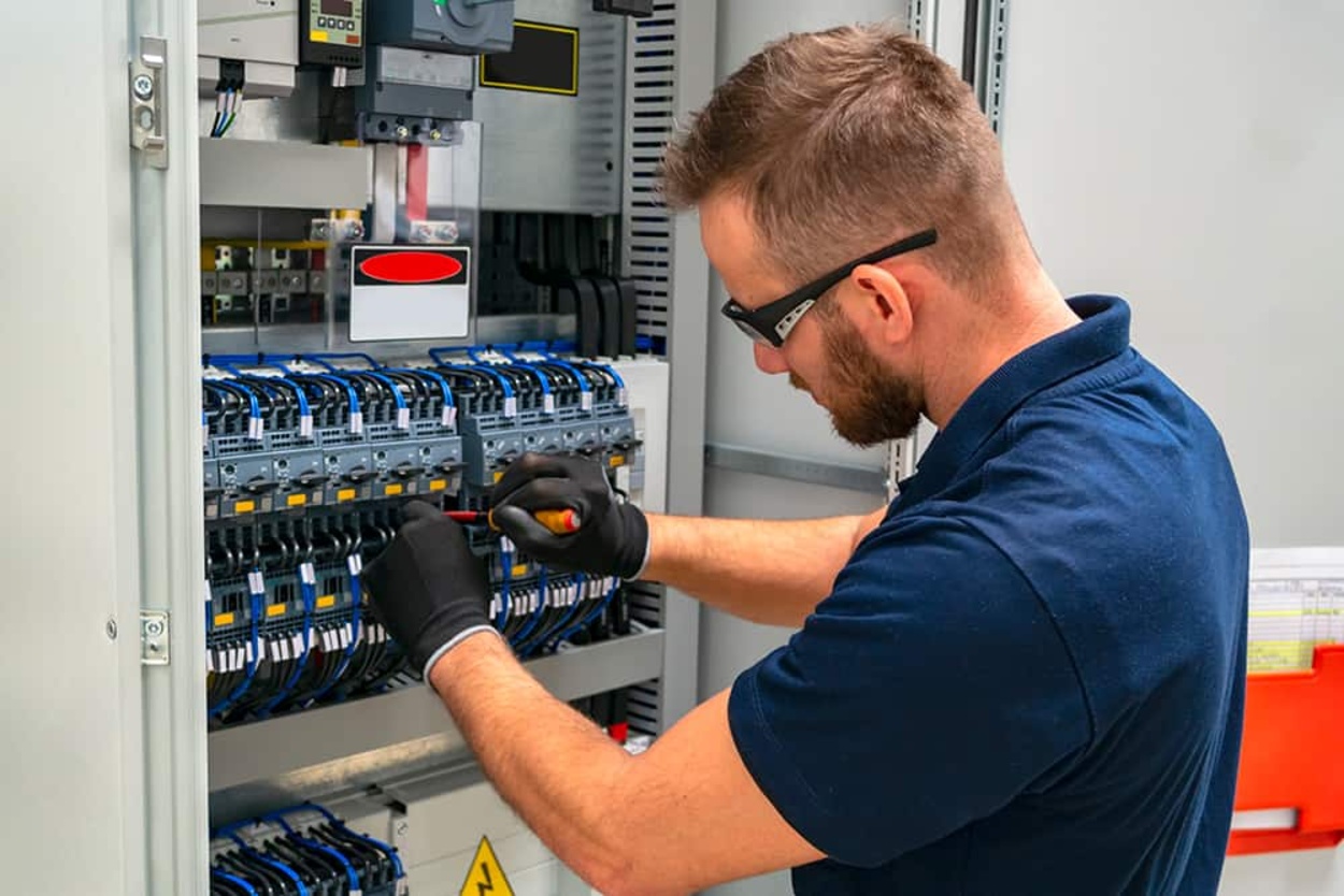 Geselle(m/w/d) bei Elektro-Behringer GmbH & Co. KG in Hasloch