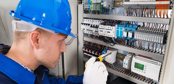Obermonteur (m/w/d) bei Elektro-Behringer GmbH & Co. KG in Hasloch