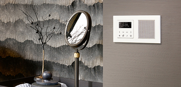 JUNG Smart Radio DAB+ bei Elektro-Behringer GmbH & Co. KG in Hasloch
