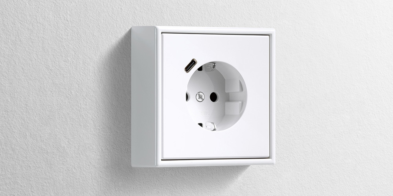 Erweiterter Anschlussraum für die Nachrüstung bei Elektro-Behringer GmbH & Co. KG in Hasloch