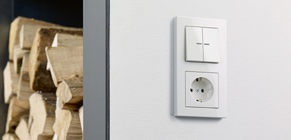 JUNG KNX Taster F 10 bei Elektro-Behringer GmbH & Co. KG in Hasloch